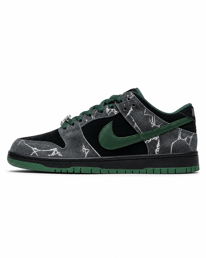 Dunk SB There Skateboards