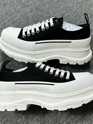 Alexander McQueen Black and White 2