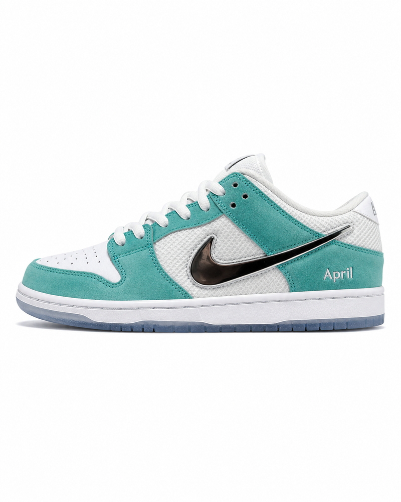 Dunk SB April