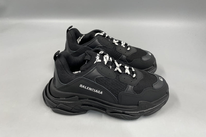 Triple S Black