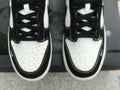 Dunk Low Batman X Carhartt 6