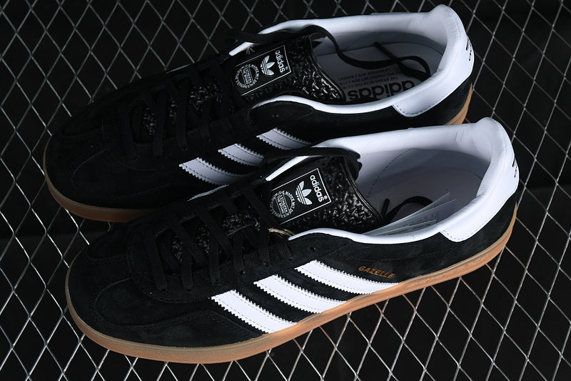 Gazelle Black and White