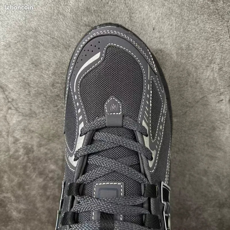 NB 1906 Black