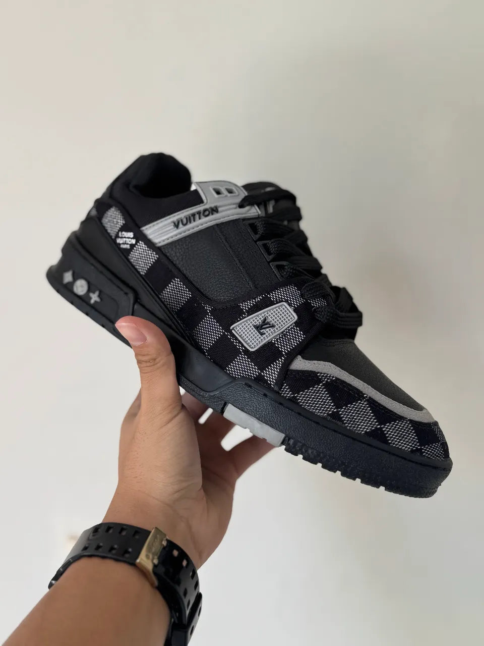 Trainer Black 2