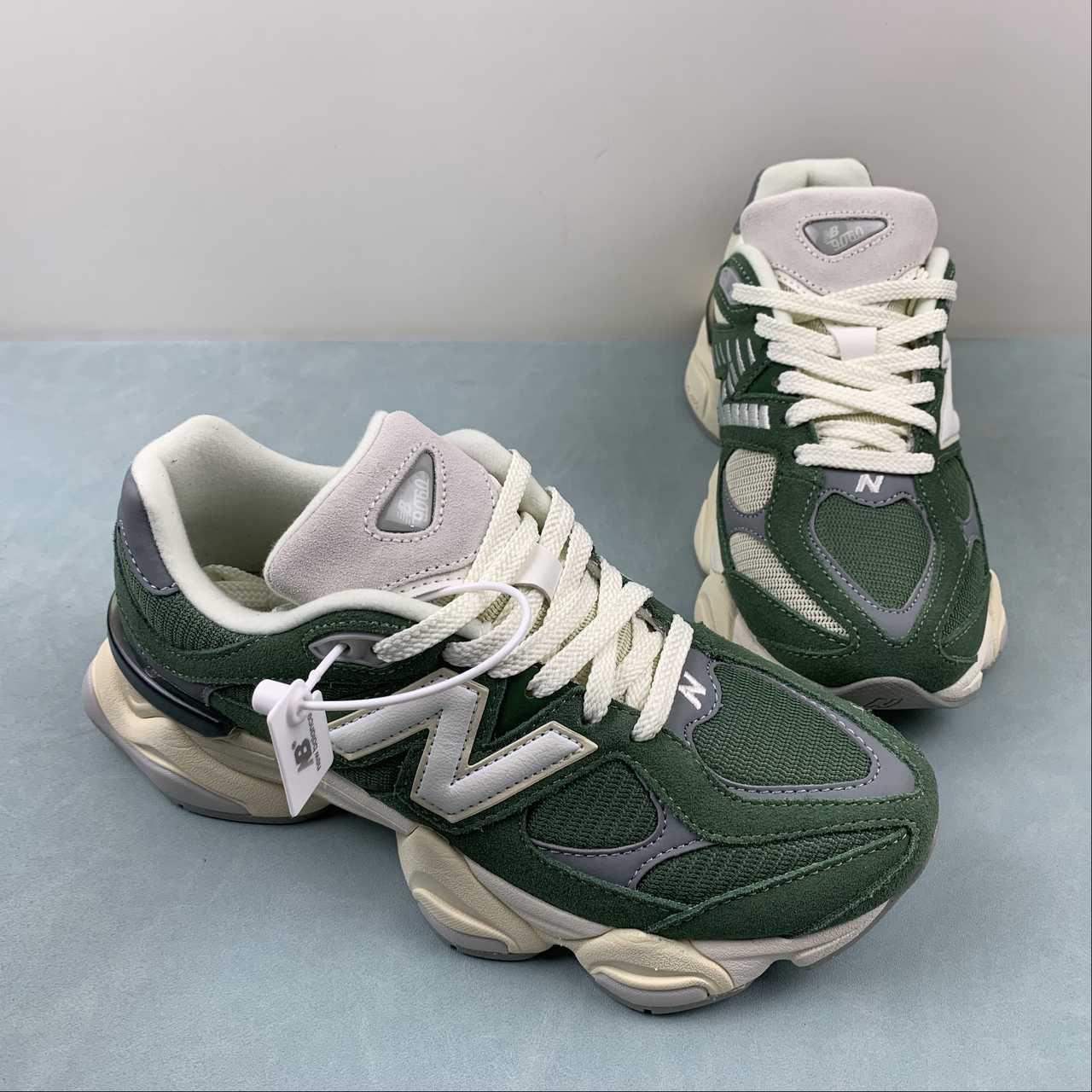 9060 Green