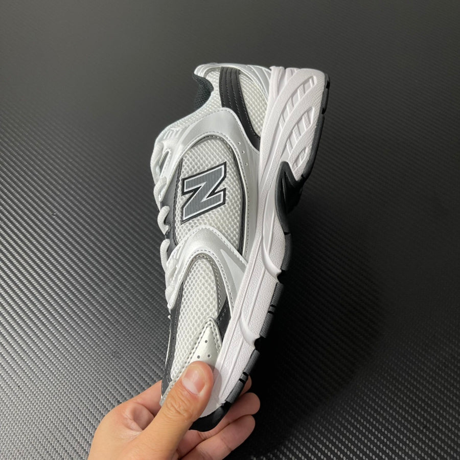 NB 530 White and Black