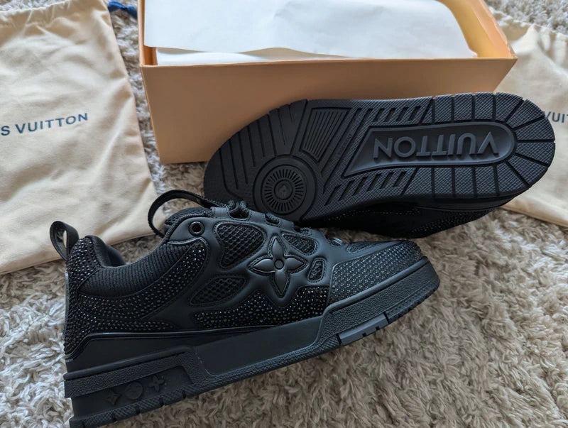 Skate All Black