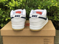 Dunk SB White Navy 6