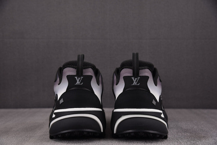 Runner Tatic