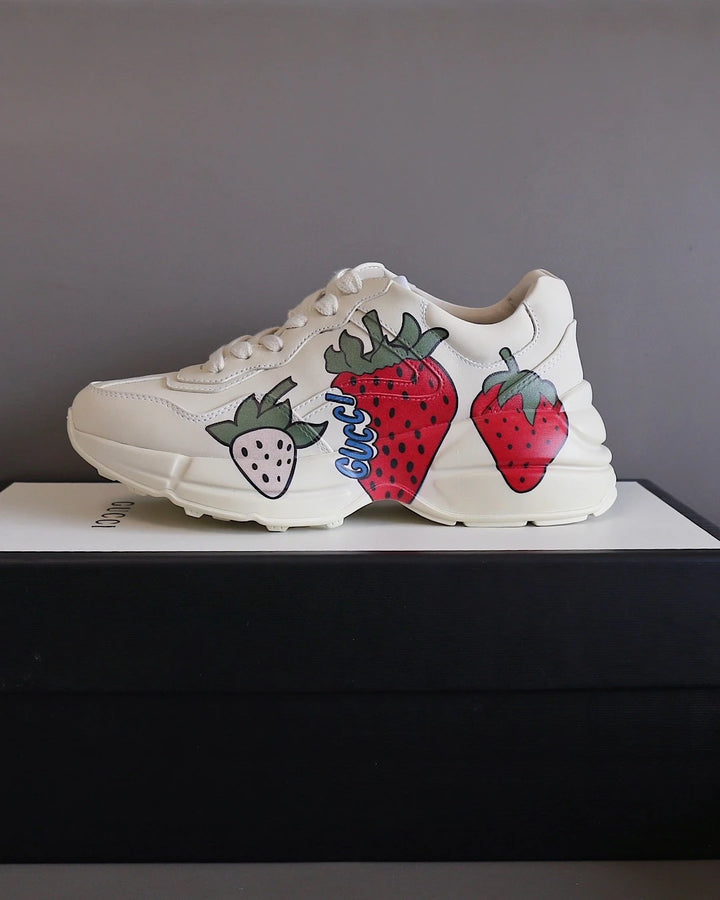 Rhyton Strawberry