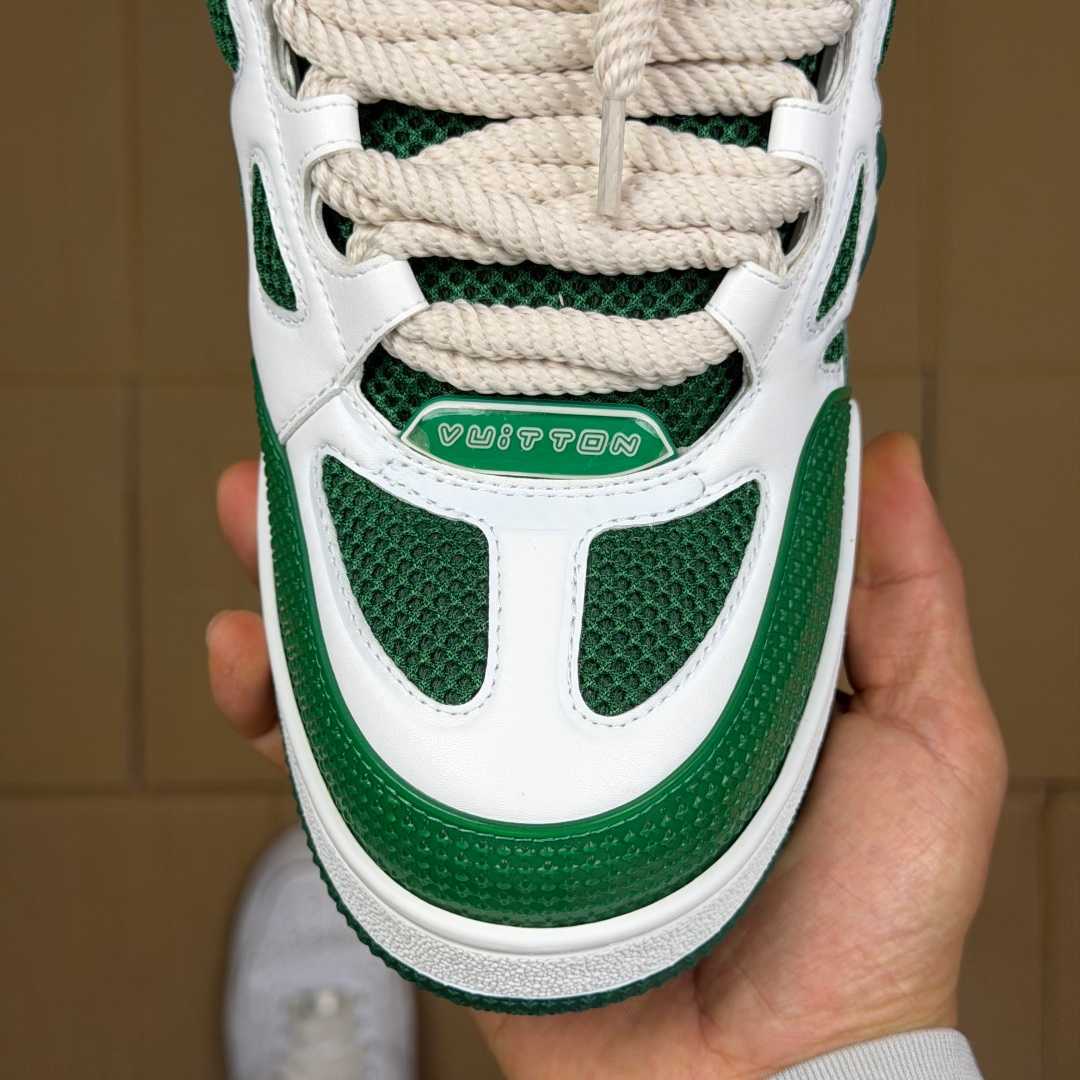 Skate Green and White
