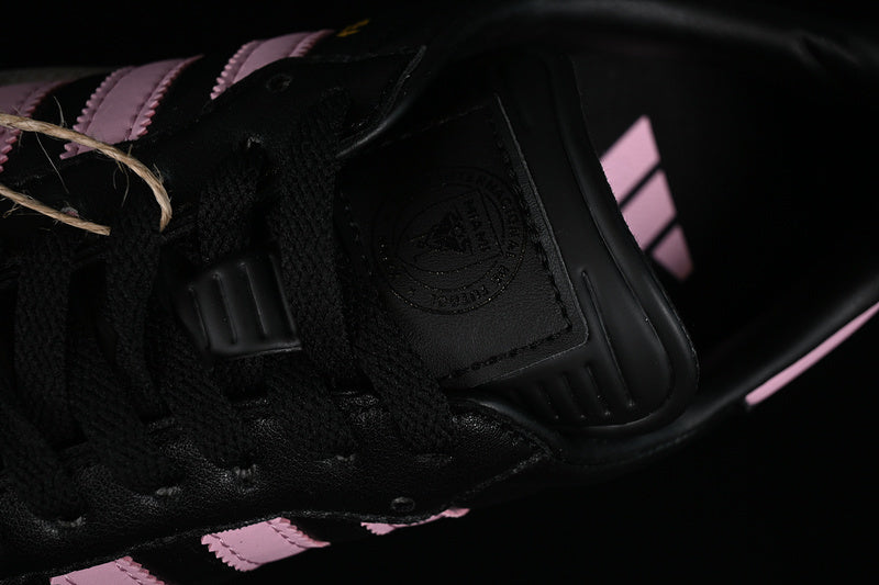 Samba Black Pink Gum Sole