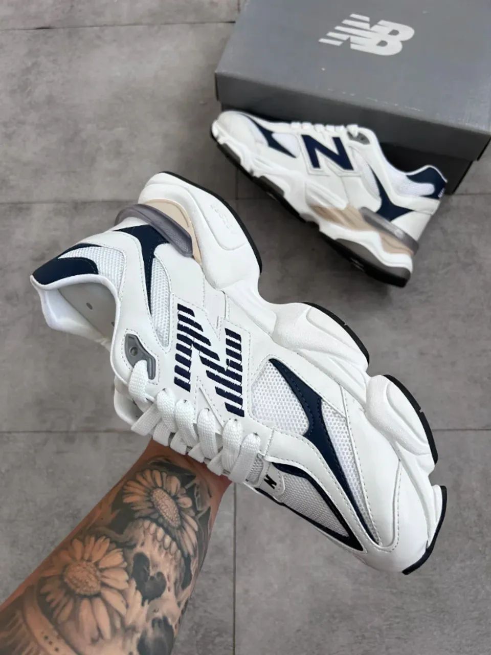 9060 White Navy