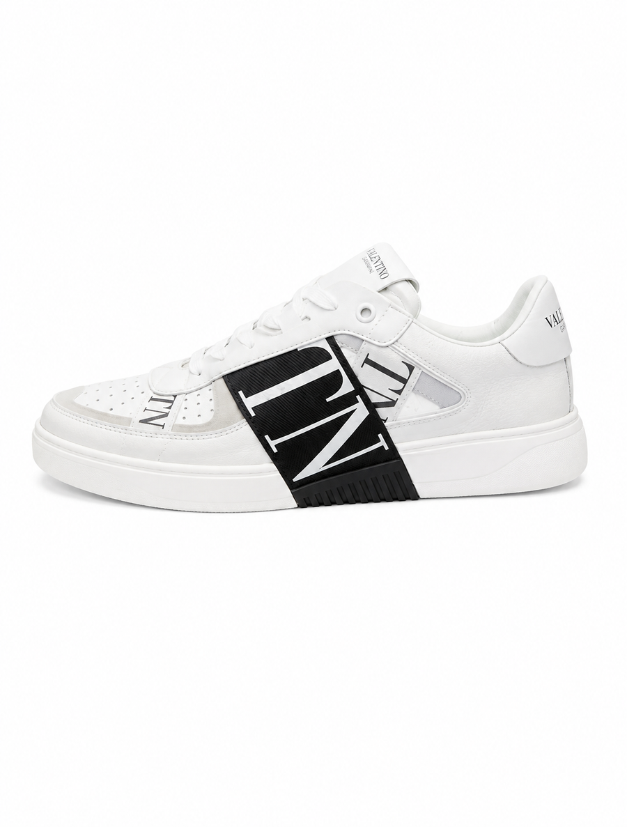 Valentino Garavani Black