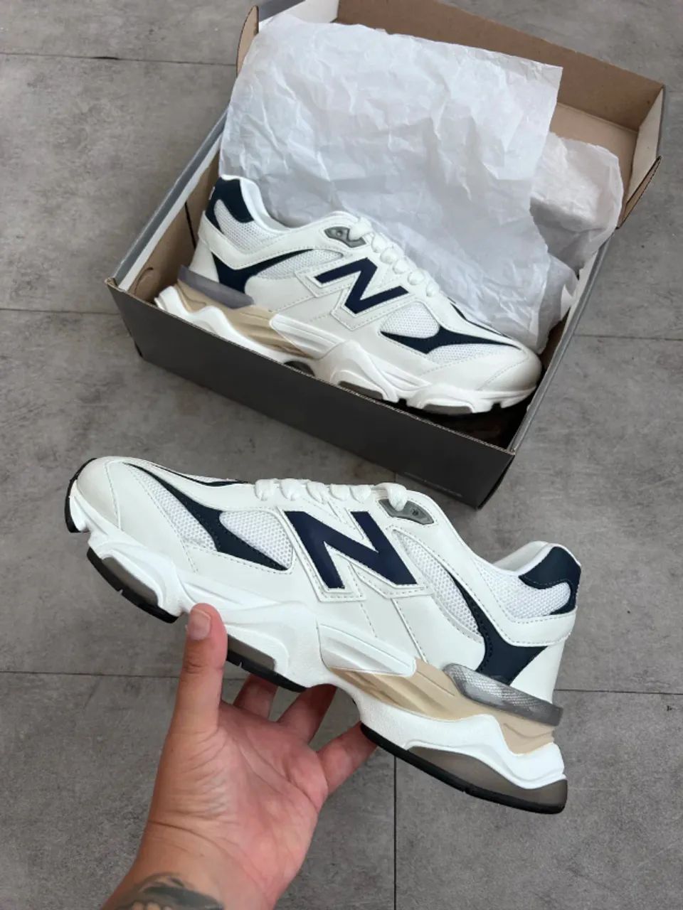 9060 White Navy