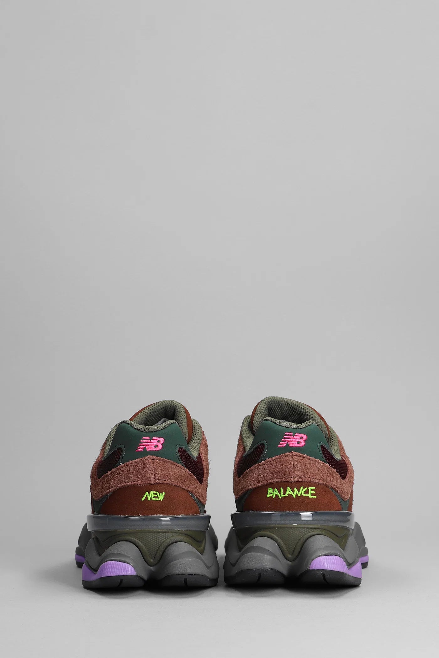 9060 Rick Oak Burgundy