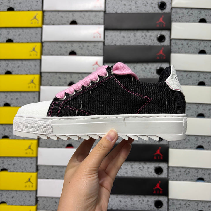 Numeris Black and Pink