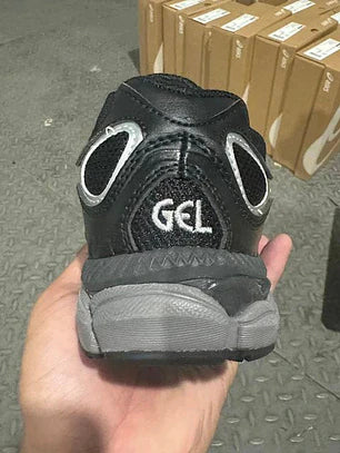 GEL-NYC Black and Silver