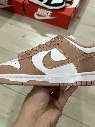 Nike Dunk Low Rose Whisper - vista lateral