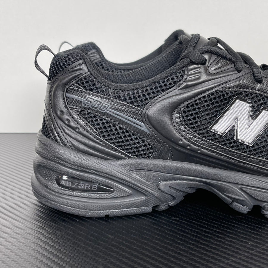 NB 530 Black