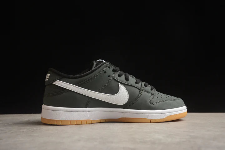 Dunk SB Black Gum