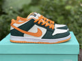 Dunk SB Legion Pine Kumquat 3