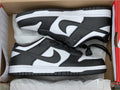 Dunk Low Panda 6