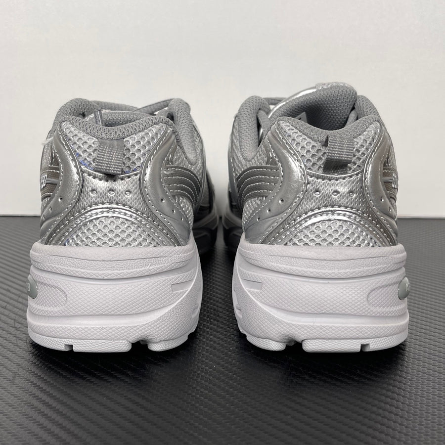 NB 530 Silver 2