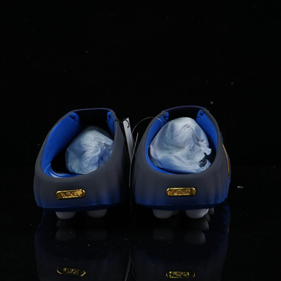 Mind Black Blue