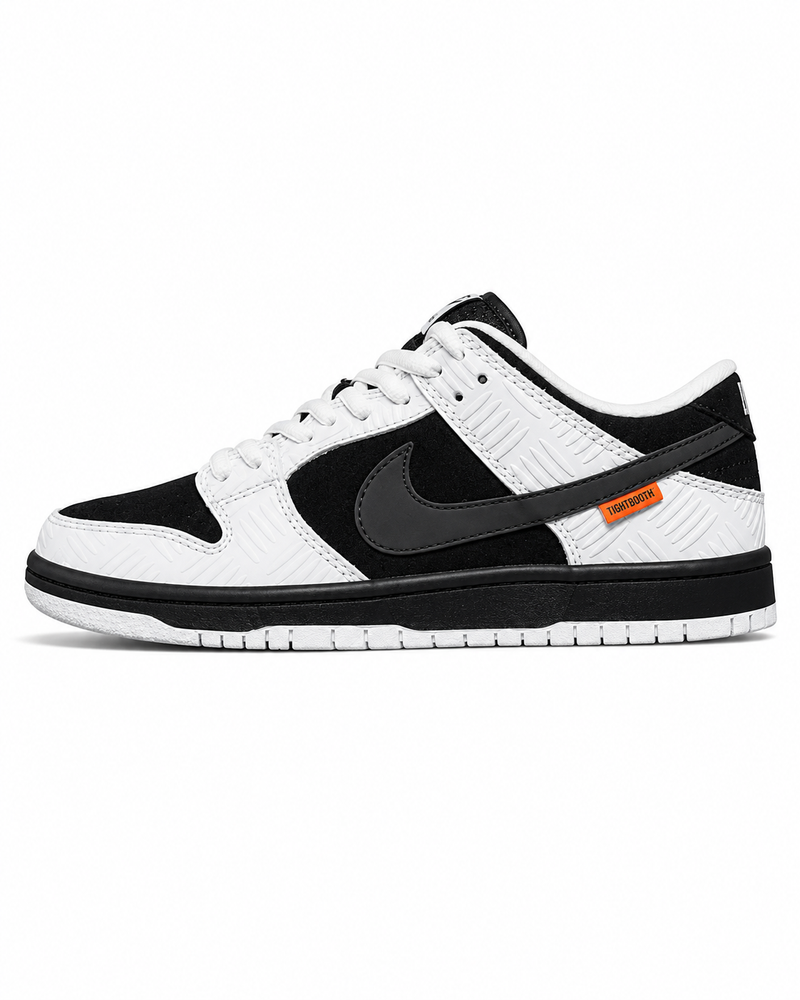 Dunk SB TIGHTBOOTH
