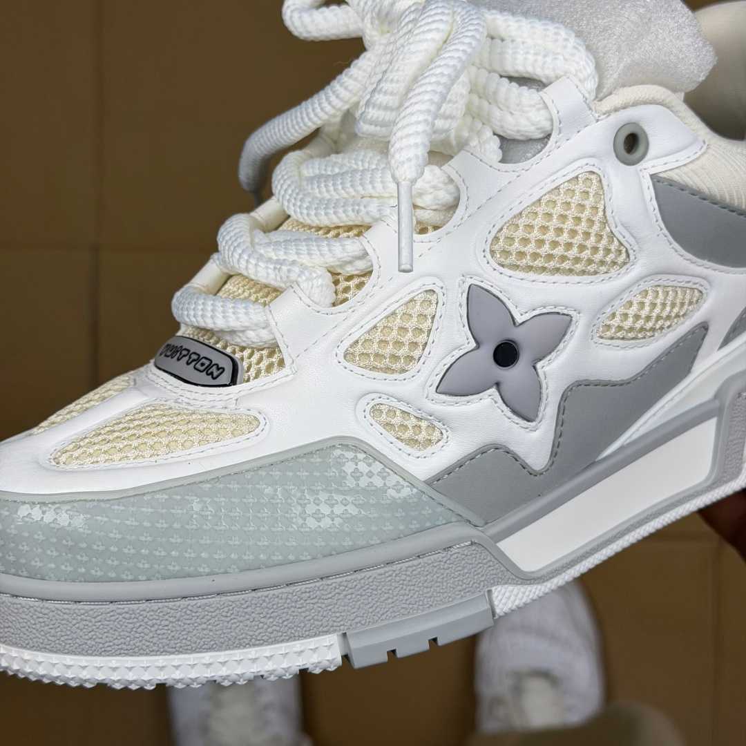 Skate Grey