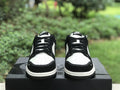 Dunk Low Batman X Carhartt 4