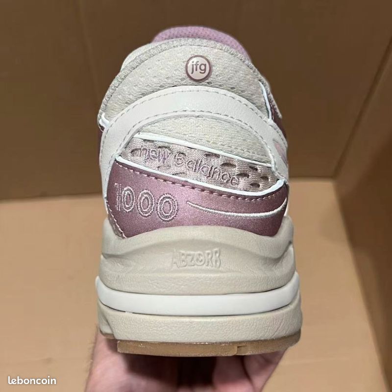 1000 Rosa