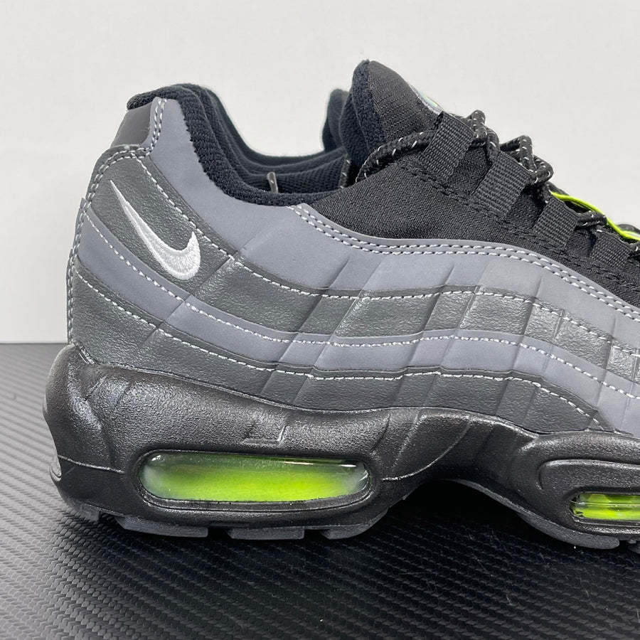 Air Max 95 Black and green