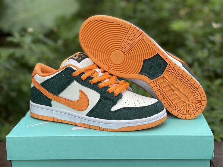 Dunk SB Legion Pine Kumquat