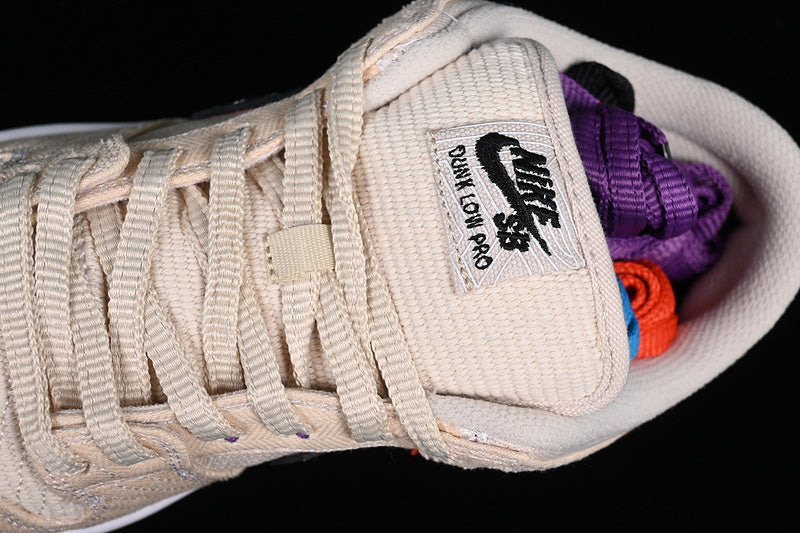 Dunk Low Albino