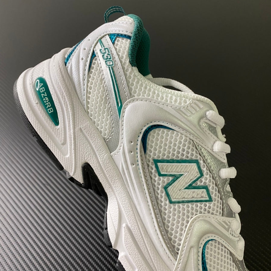 NB 530  White and Green