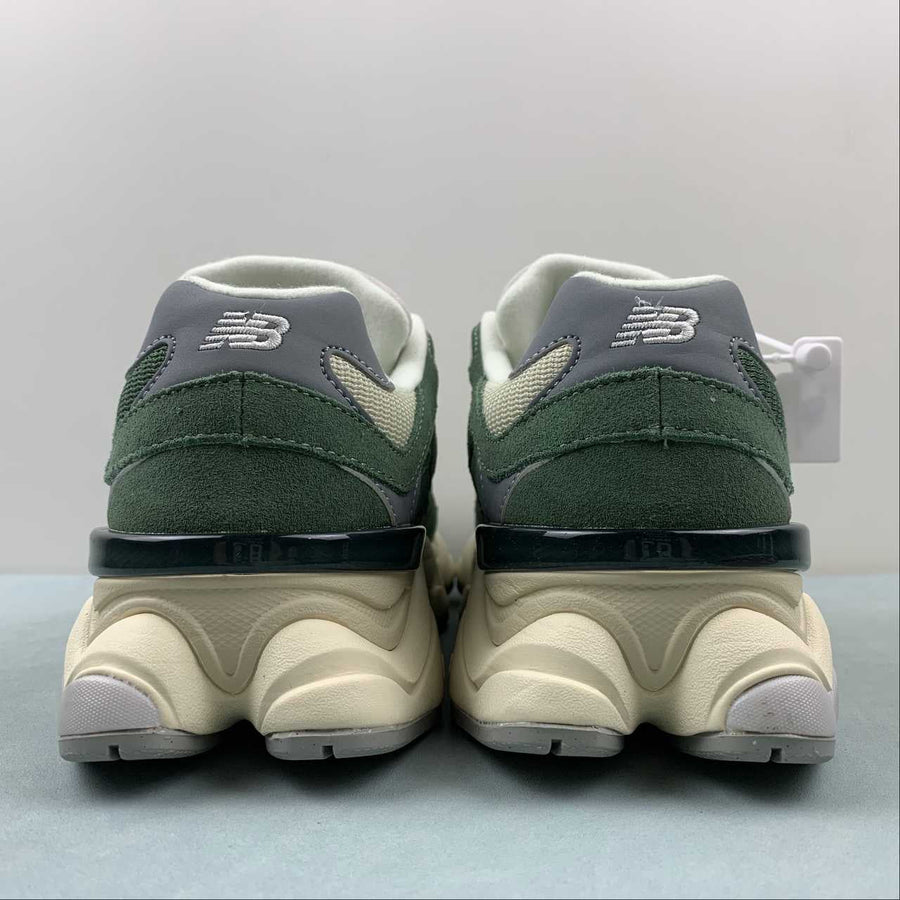 9060 Green