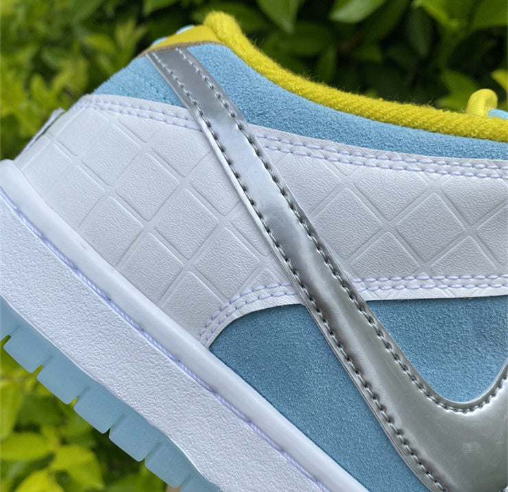 Dunk SB Lagoon Pulse
