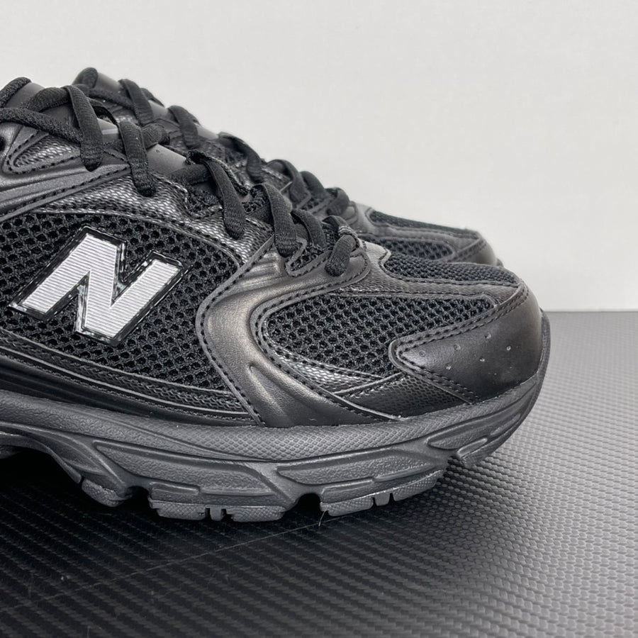 NB 530 Black