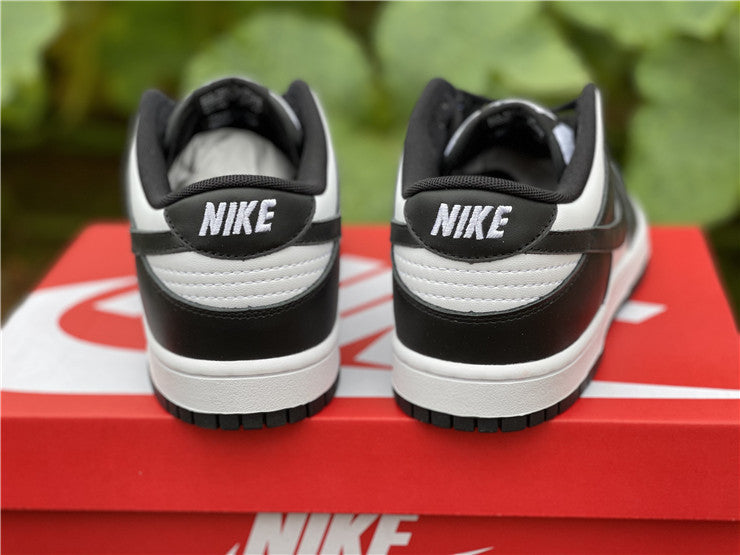Dunk Low Panda