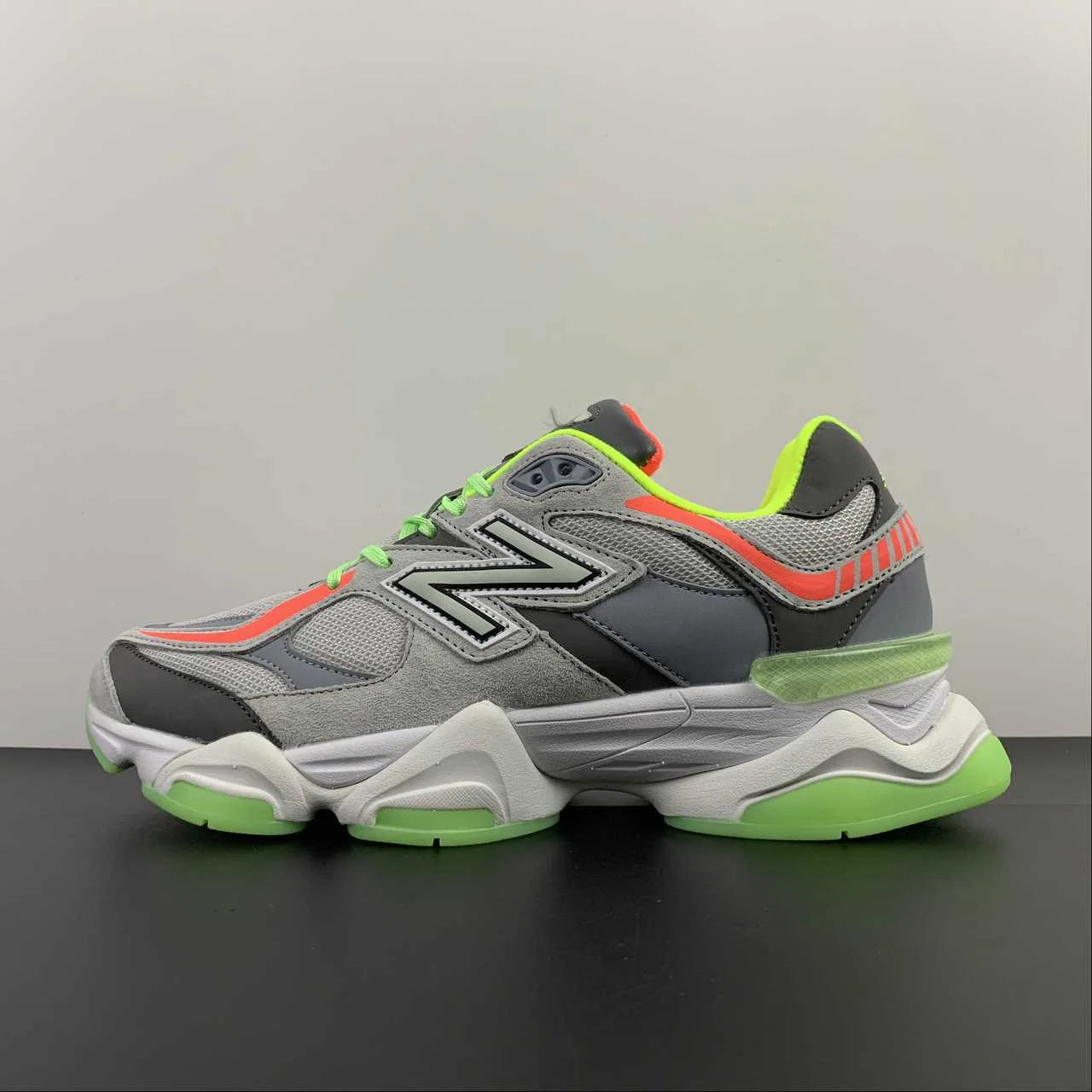9060 Multicolor