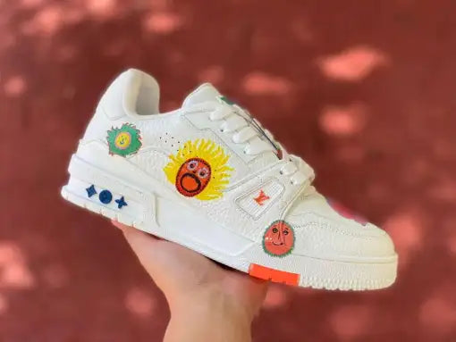 Trainer Kusama White