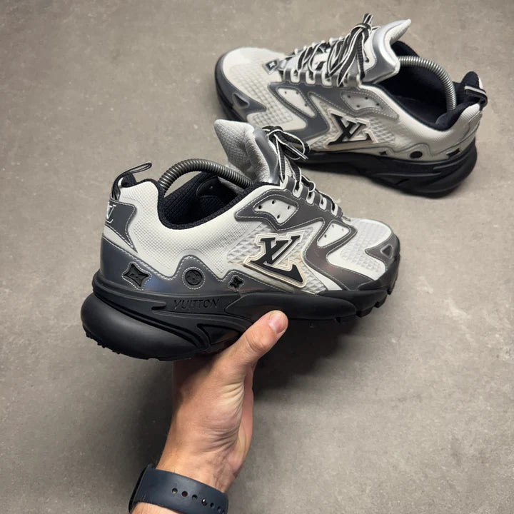 Runner Tatic Silver