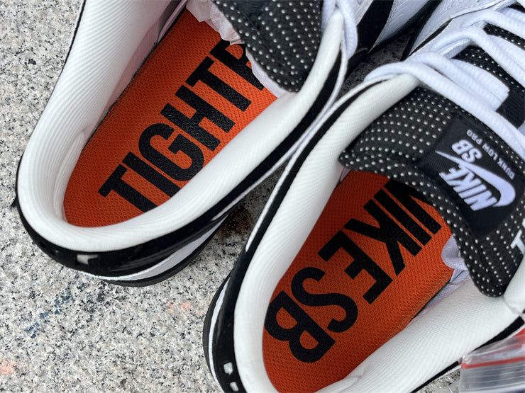 Dunk SB TIGHTBOOTH