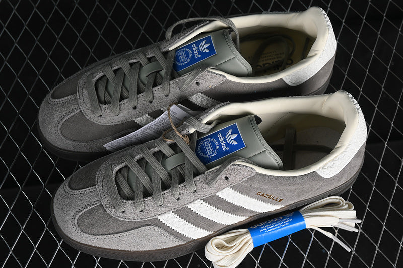 Gazelle Grey
