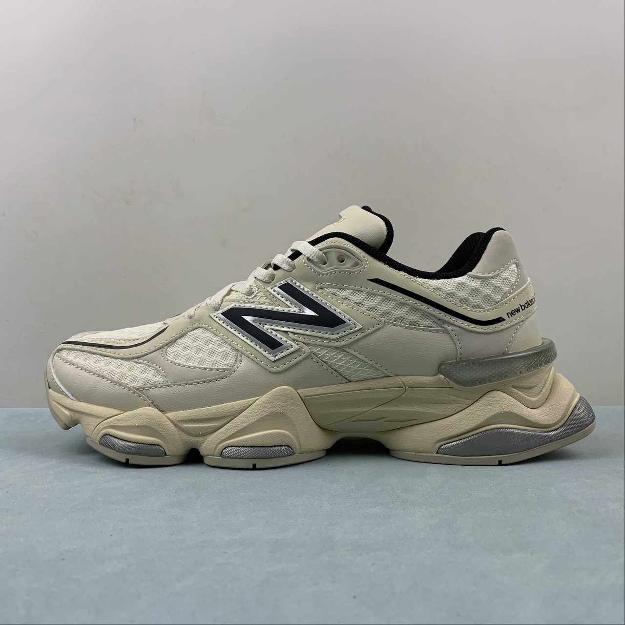 9060 Turtledove Black