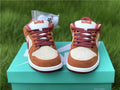 Dunk SB Dark Russet Cedar 6