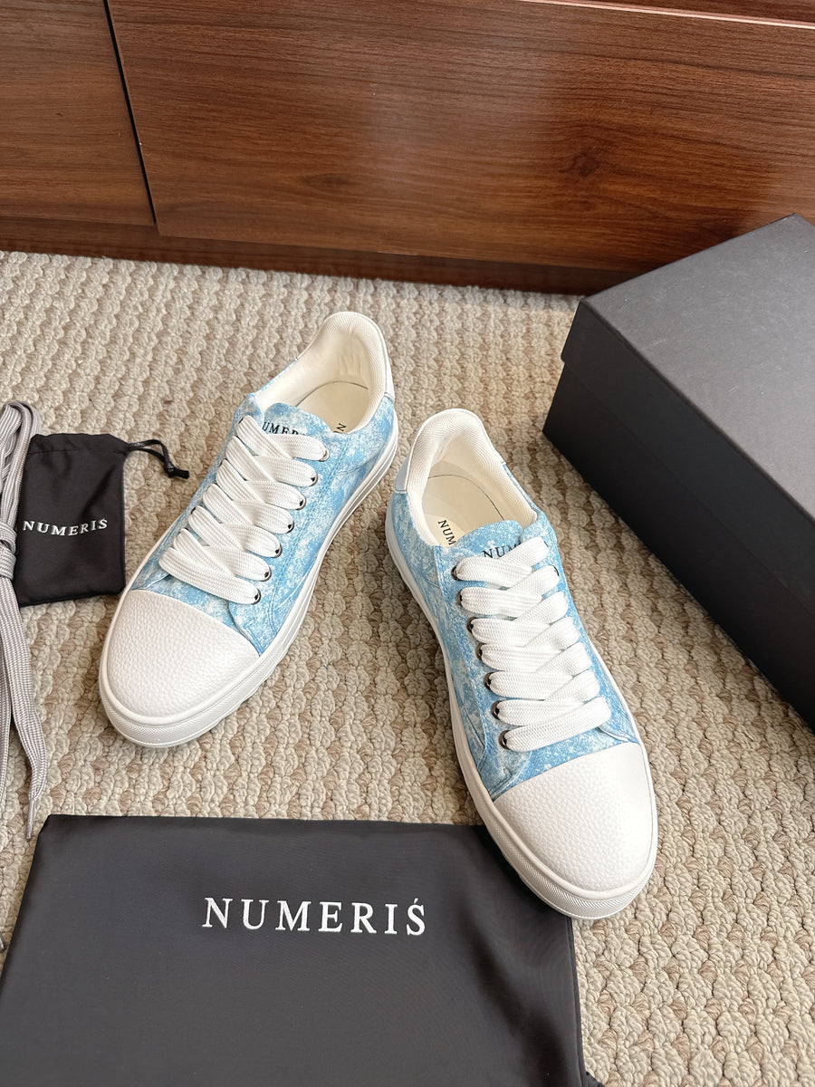 Numeris Blue and White