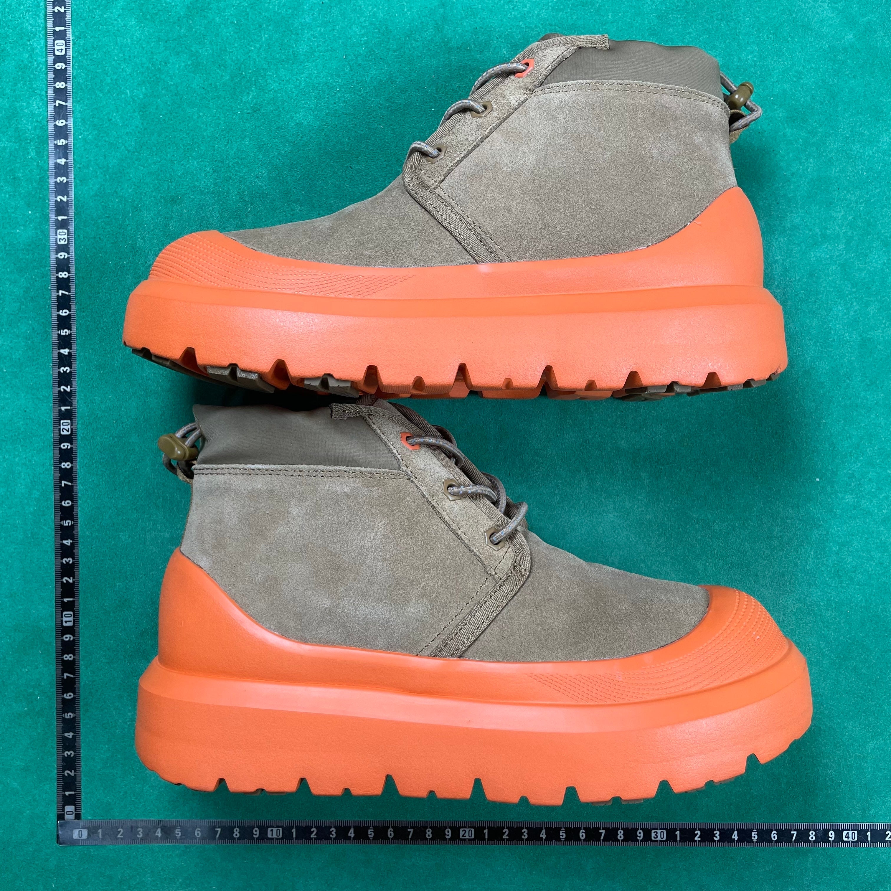 UGG Classic 4